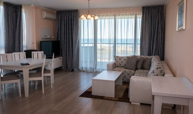 Long Beach Resort Hotel - two bedroom apartment with kitchen